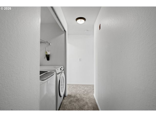 17516 Nw SPRINGVILLE Rd B7, Portland, OR 97229