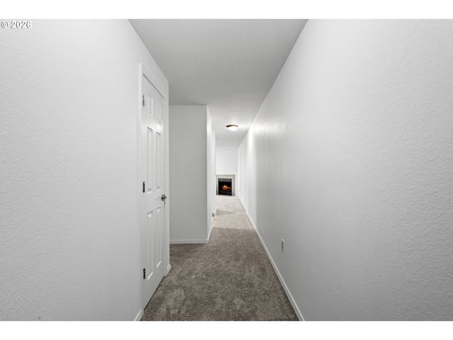 17516 Nw SPRINGVILLE Rd B7, Portland, OR 97229