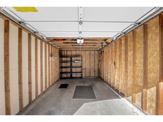 17516 Nw SPRINGVILLE Rd B7, Portland, OR 97229