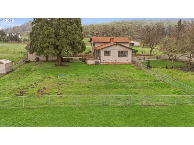 270 GLENWOOD Ct, Roseburg, OR 97471