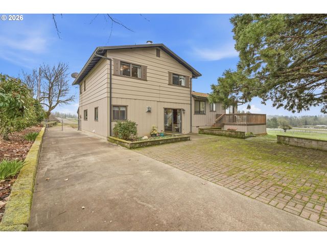 270 GLENWOOD Ct, Roseburg, OR 97471