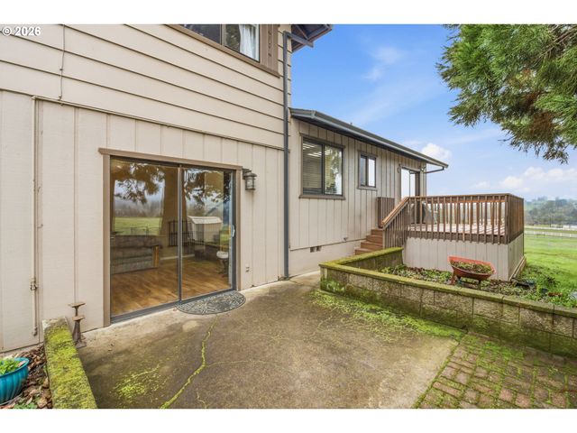 270 GLENWOOD Ct, Roseburg, OR 97471