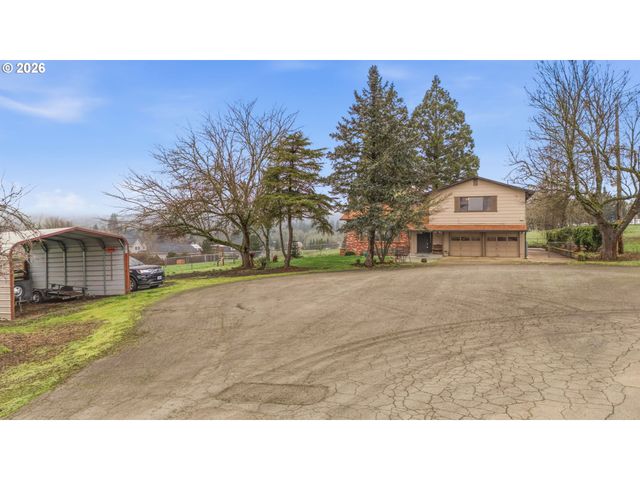 270 GLENWOOD Ct, Roseburg, OR 97471