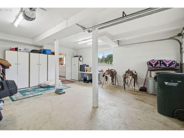 270 GLENWOOD Ct, Roseburg, OR 97471