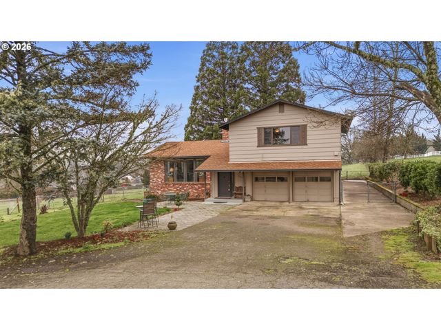270 GLENWOOD Ct, Roseburg, OR 97471