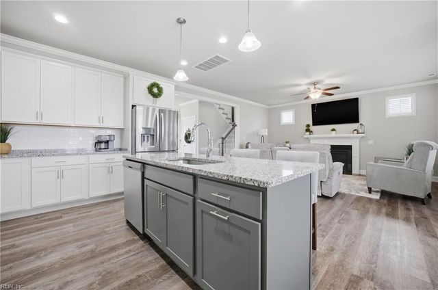 316 Moorland WAY, Moyock, NC 27958