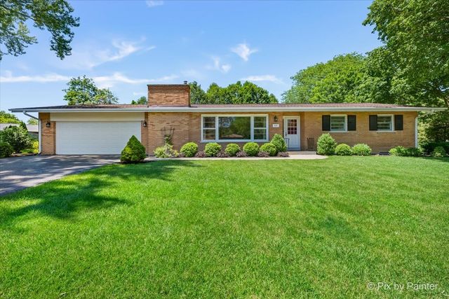 824 Skyline Drive, Barrington, IL 60010