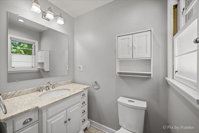 824 Skyline Drive, Barrington, IL 60010