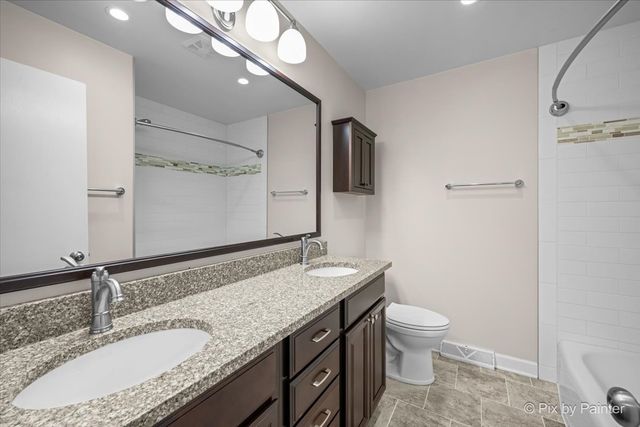 824 Skyline Drive, Barrington, IL 60010