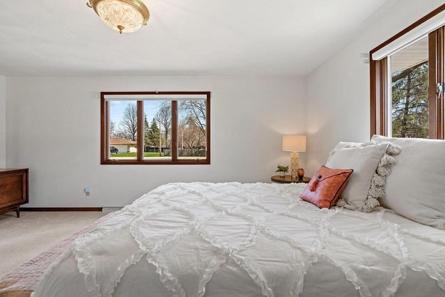 3005 N ABENDROTH STREET, Appleton, WI 54914