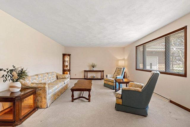 3005 N ABENDROTH STREET, Appleton, WI 54914