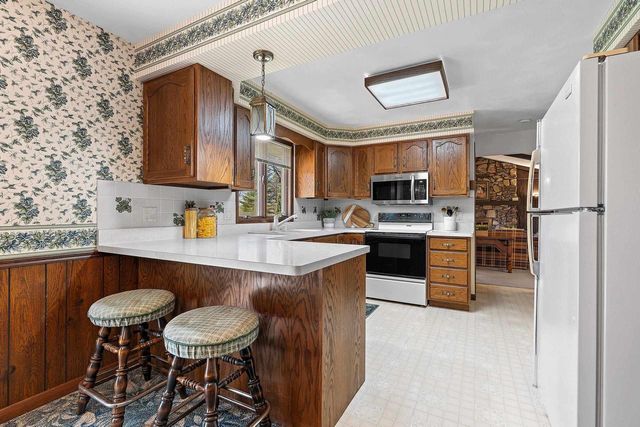 3005 N ABENDROTH STREET, Appleton, WI 54914