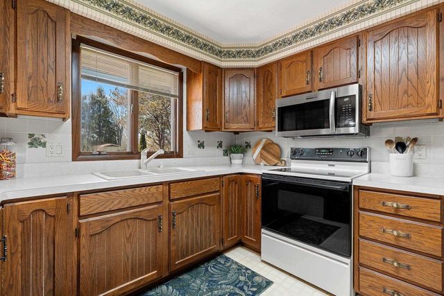 3005 N ABENDROTH STREET, Appleton, WI 54914