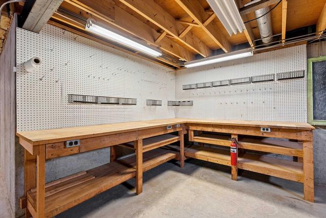 3005 N ABENDROTH STREET, Appleton, WI 54914