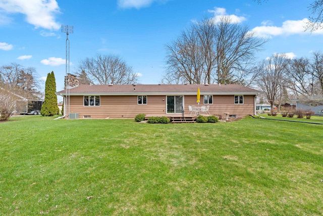 3005 N ABENDROTH STREET, Appleton, WI 54914