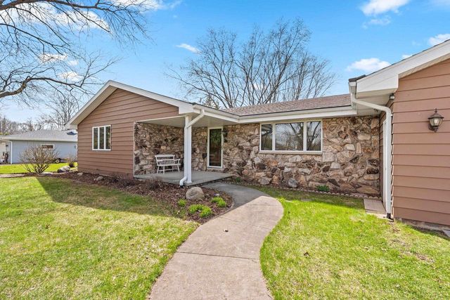3005 N ABENDROTH STREET, Appleton, WI 54914