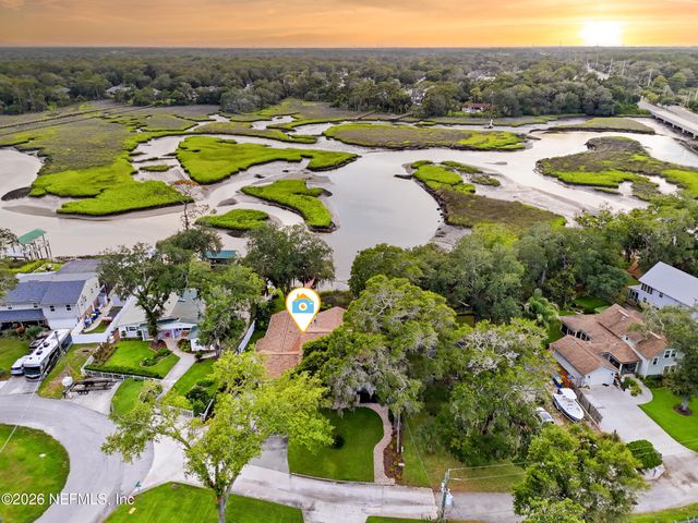 1722 HAMMOCK Circle W, Jacksonville, FL 32225