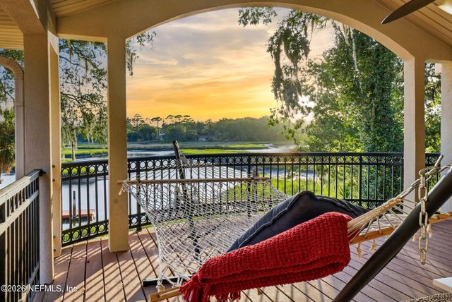 1722 HAMMOCK Circle W, Jacksonville, FL 32225