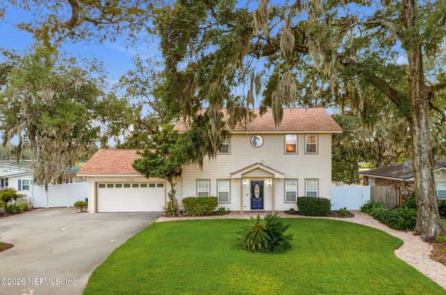 1722 HAMMOCK Circle W, Jacksonville, FL 32225