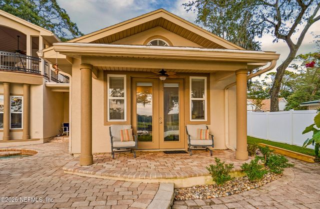 1722 HAMMOCK Circle W, Jacksonville, FL 32225