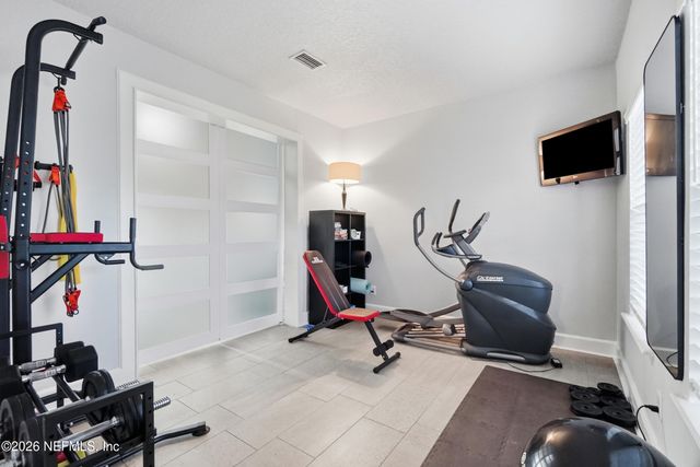 1722 HAMMOCK Circle W, Jacksonville, FL 32225