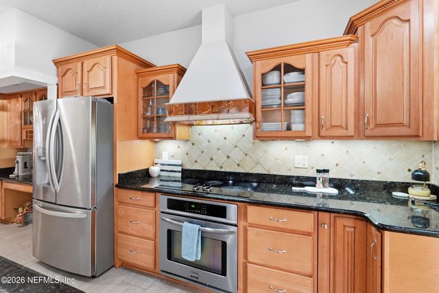1722 HAMMOCK Circle W, Jacksonville, FL 32225