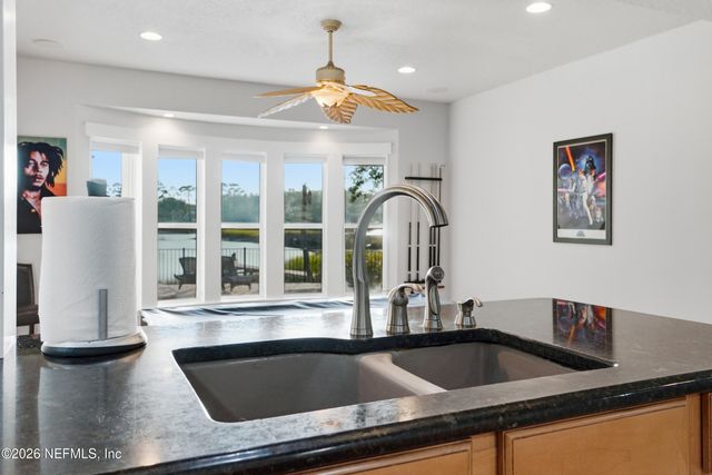 1722 HAMMOCK Circle W, Jacksonville, FL 32225