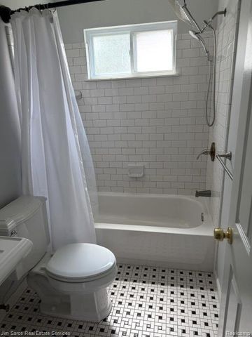 1424 Chapin Avenue, Birmingham, MI 48009