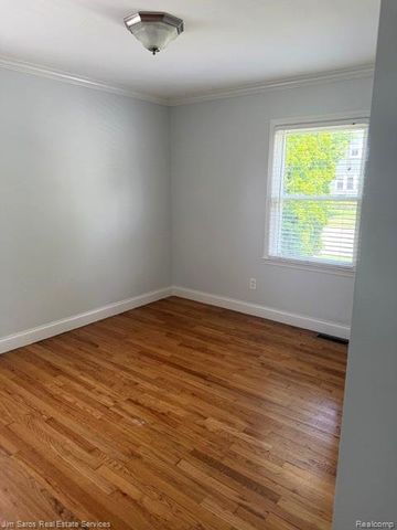 1424 Chapin Avenue, Birmingham, MI 48009
