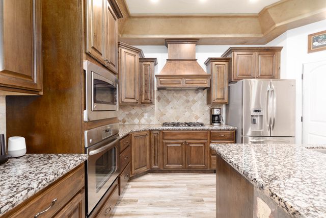 1537 N BLACK LION RD, Washington, UT 84780