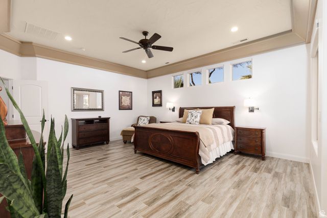 1537 N BLACK LION RD, Washington, UT 84780