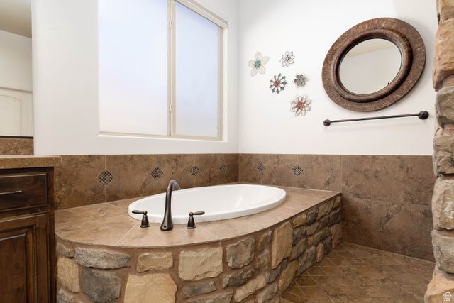 1537 N BLACK LION RD, Washington, UT 84780