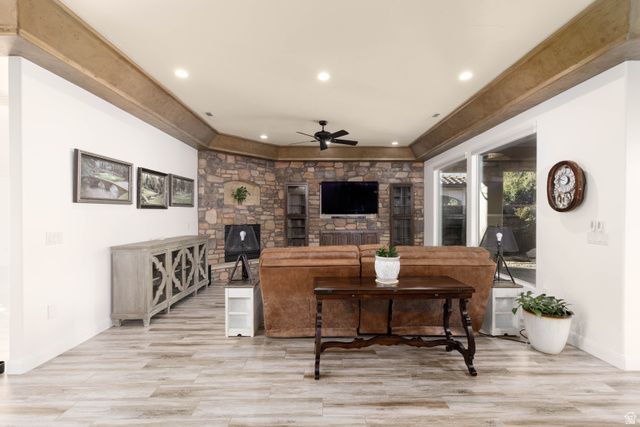 1537 N BLACK LION RD, Washington, UT 84780