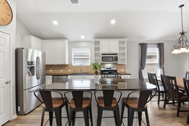 23 Garden Grove Drive, Manvel, TX 77578