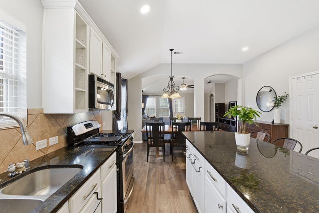 23 Garden Grove Drive, Manvel, TX 77578