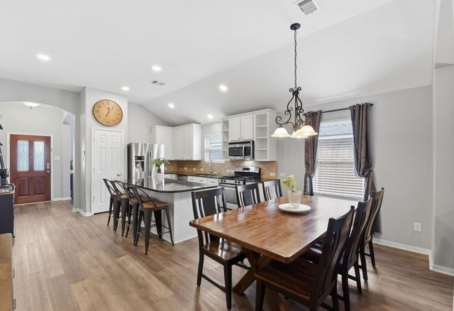 23 Garden Grove Drive, Manvel, TX 77578