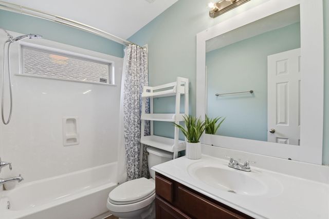 23 Garden Grove Drive, Manvel, TX 77578