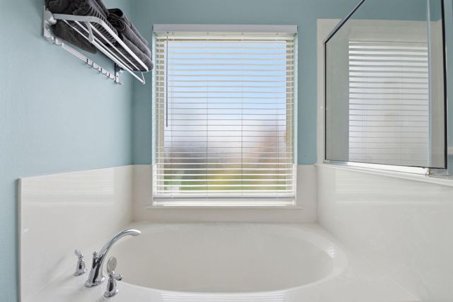 23 Garden Grove Drive, Manvel, TX 77578