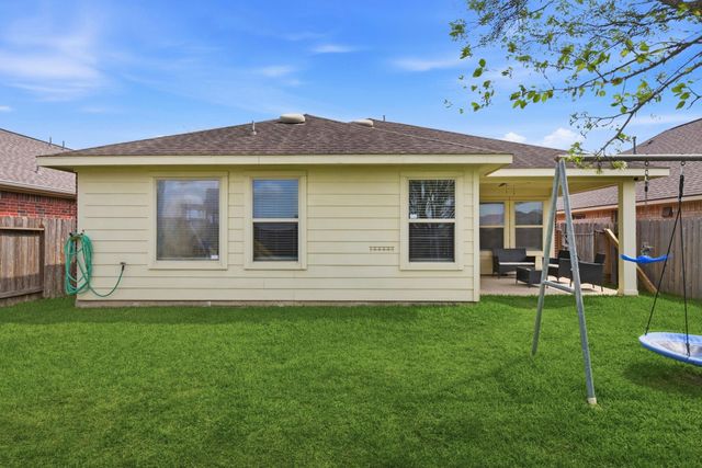 23 Garden Grove Drive, Manvel, TX 77578