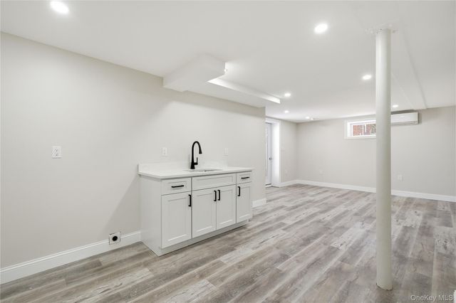 1707 N Gardiner Drive, Bay Shore, NY 11706