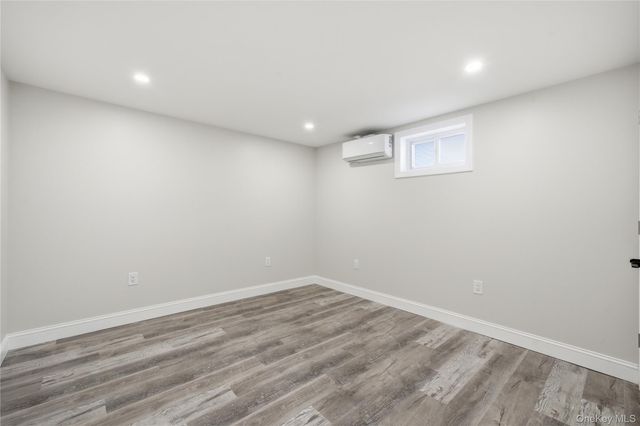 1707 N Gardiner Drive, Bay Shore, NY 11706