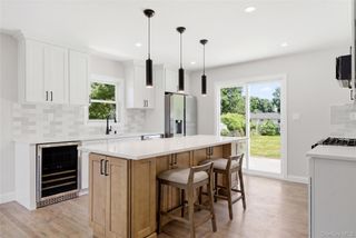 1707 N Gardiner Drive, Bay Shore, NY 11706