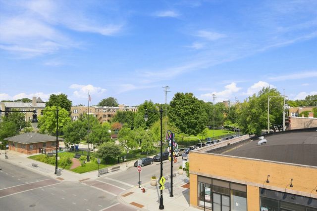 4755 N Washtenaw Avenue 309, Chicago, IL 60625