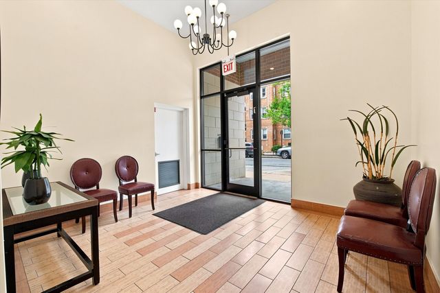 4755 N Washtenaw Avenue 309, Chicago, IL 60625