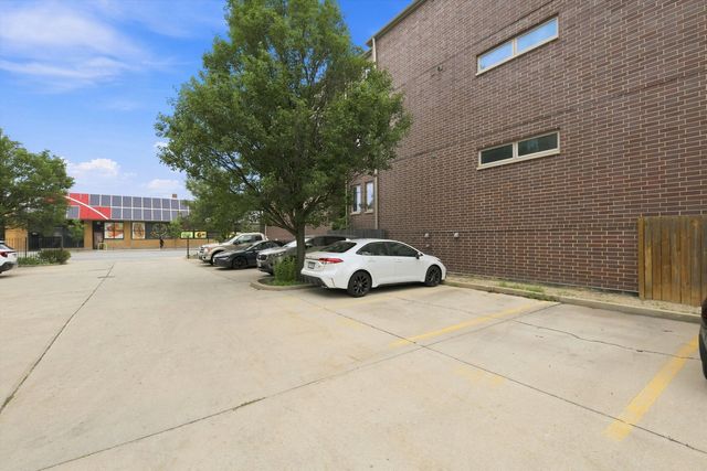 4755 N Washtenaw Avenue 309, Chicago, IL 60625
