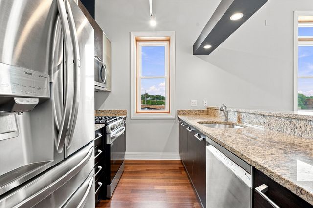 4755 N Washtenaw Avenue 309, Chicago, IL 60625
