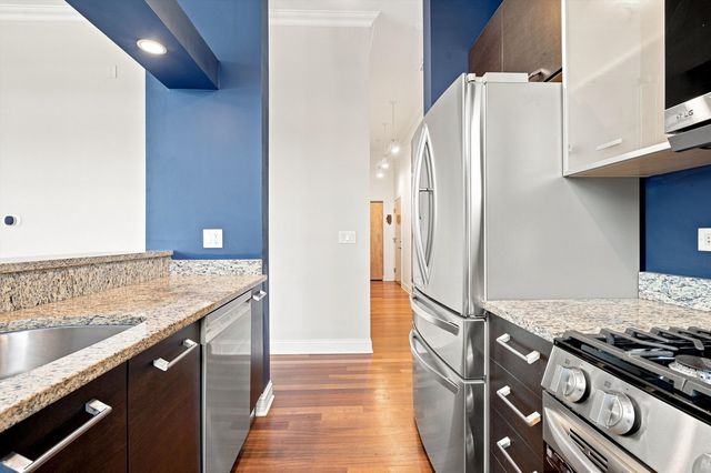 4755 N Washtenaw Avenue 309, Chicago, IL 60625