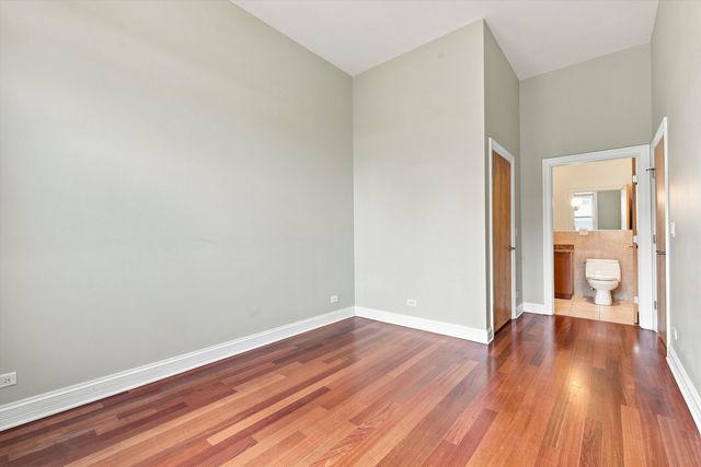 4755 N Washtenaw Avenue 309, Chicago, IL 60625