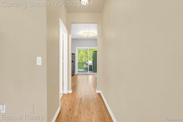 43040 Emerson Way, Novi, MI 48377
