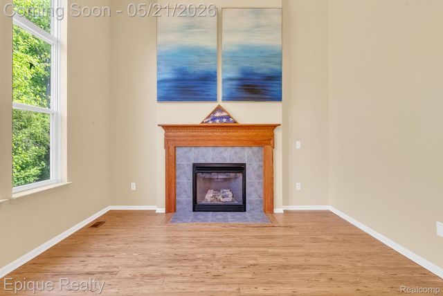 43040 Emerson Way, Novi, MI 48377